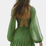 Skylar Vestido Mini con Escote en V y Mangas Ligeras