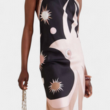 Rosenda Vestido con Espalda Abierta y Estampado Abstracto