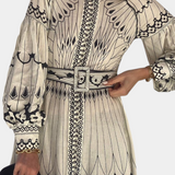 Soria Vestido Maxi Botón Bordado de Estilo Folk